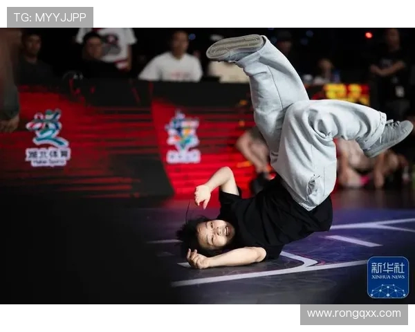 武汉街舞队实力引发热议观众与评委的观点大相径庭